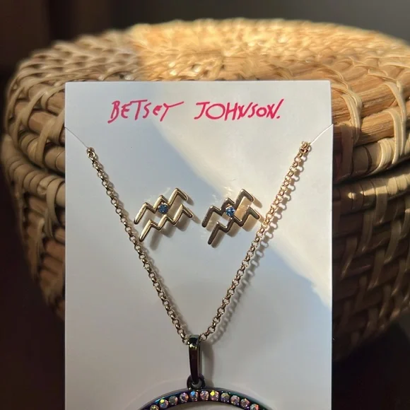 Betsey Johnson Aquarius Necklace and Earrings - Picture 2 of 4